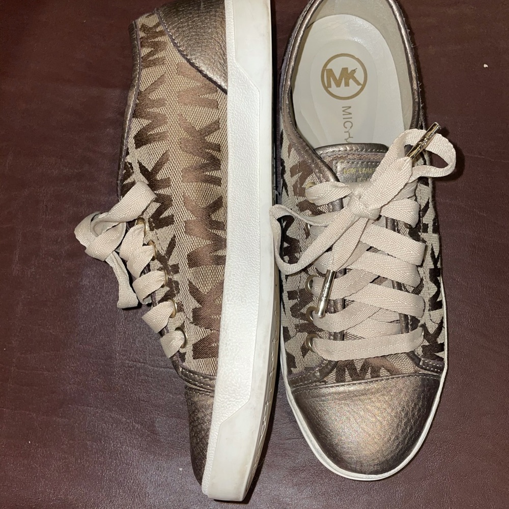 Michael Kit sneakers